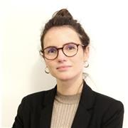 Soy una persona muy dinamica con ganas de enseñar y transmitir mi pasion por los idiomas.